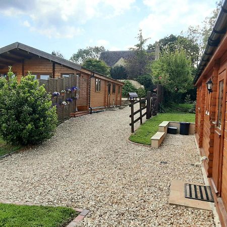 Pennylands Hill View Lodge Broadway  Extérieur photo