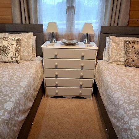 Pennylands Hill View Lodge Broadway  Extérieur photo